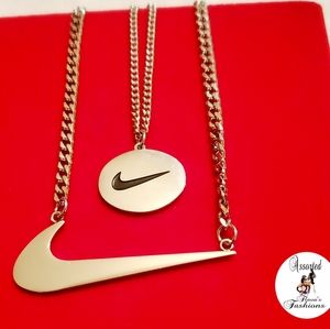 Nike Double Swooch Necklace Set
